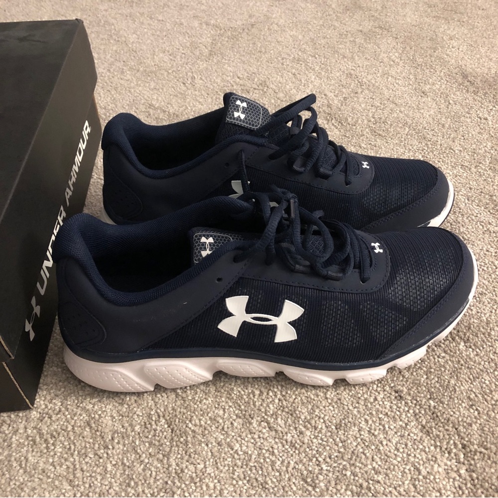 Under Armor Men’s Micro G Assert 7
